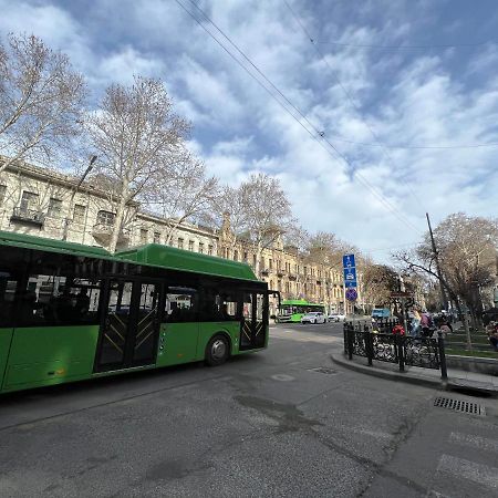 Griboedov Apartment Tbilisi Eksteriør bilde