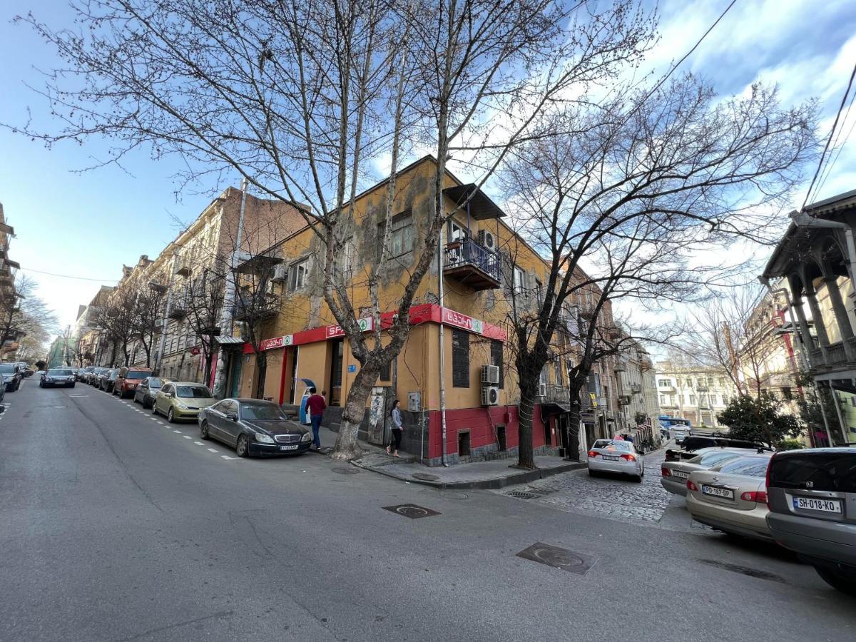 Griboedov Apartment Tbilisi Eksteriør bilde